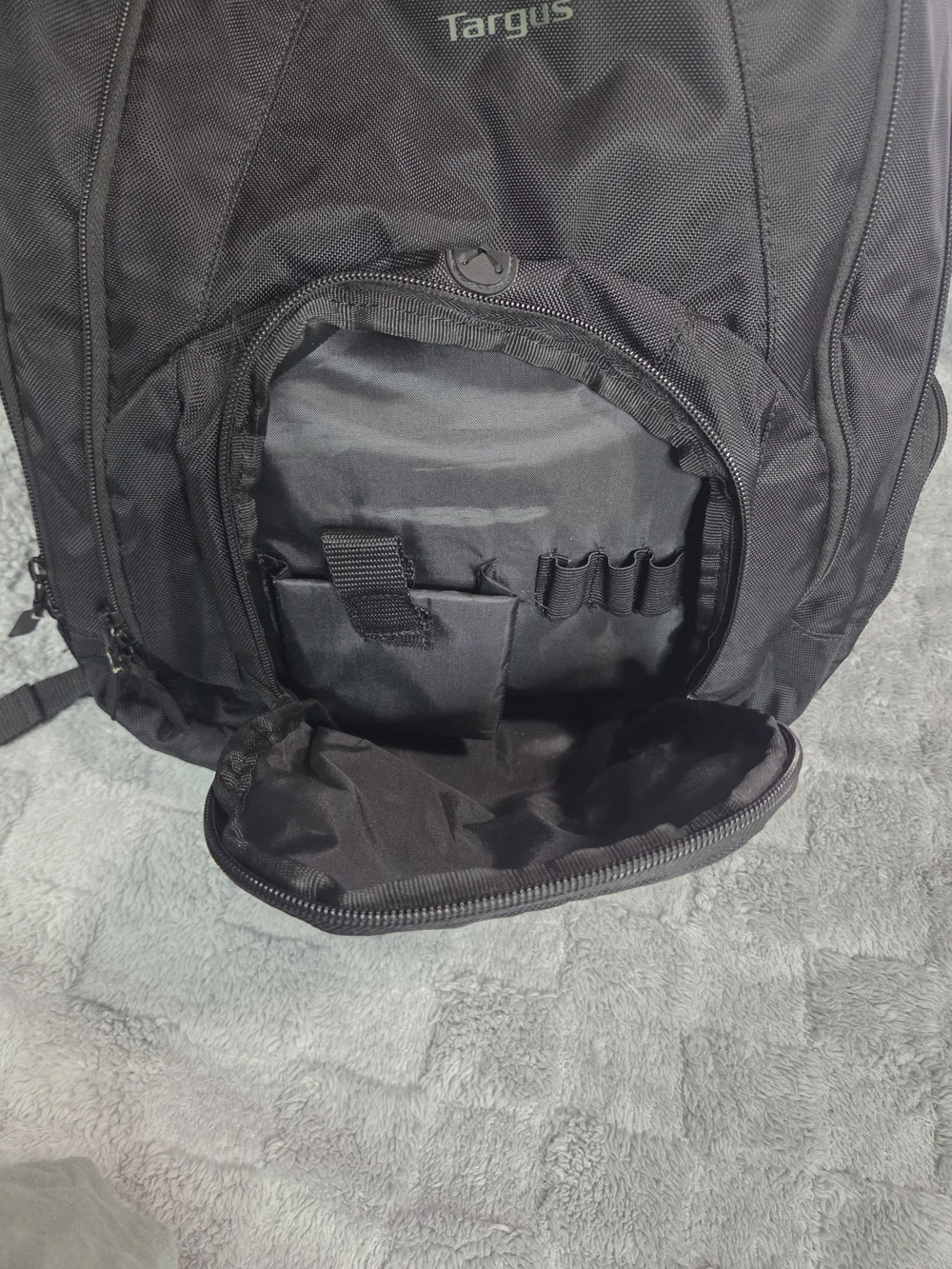 Targus Black Everyday Laptop Backpack - Picture 13 of 13